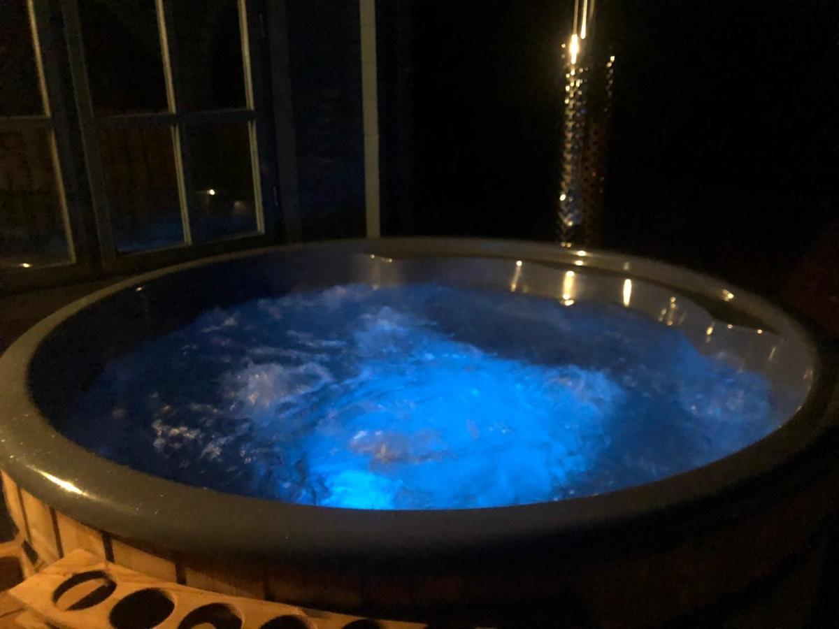 Highland Cabin - Relaxing Hot Tub Inverness Exteriör bild